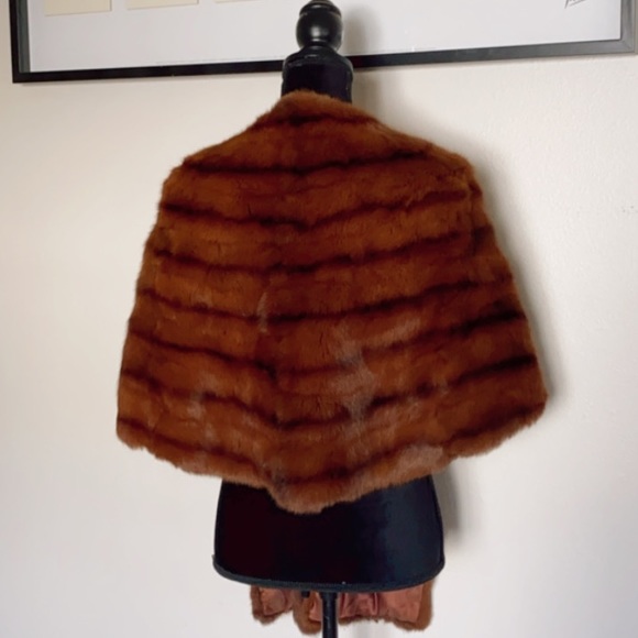 Vintage Datzenko & Son 1930’s-40 Mink Fur Cape - Picture 4 of 8
